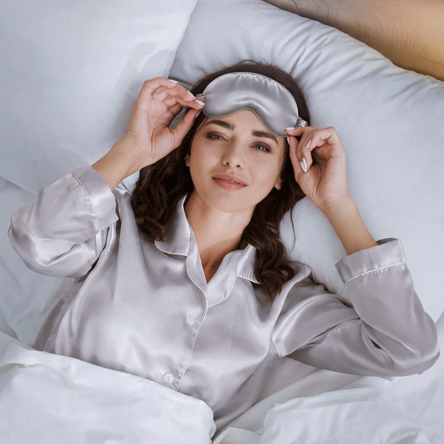 Maschera da notte in seta